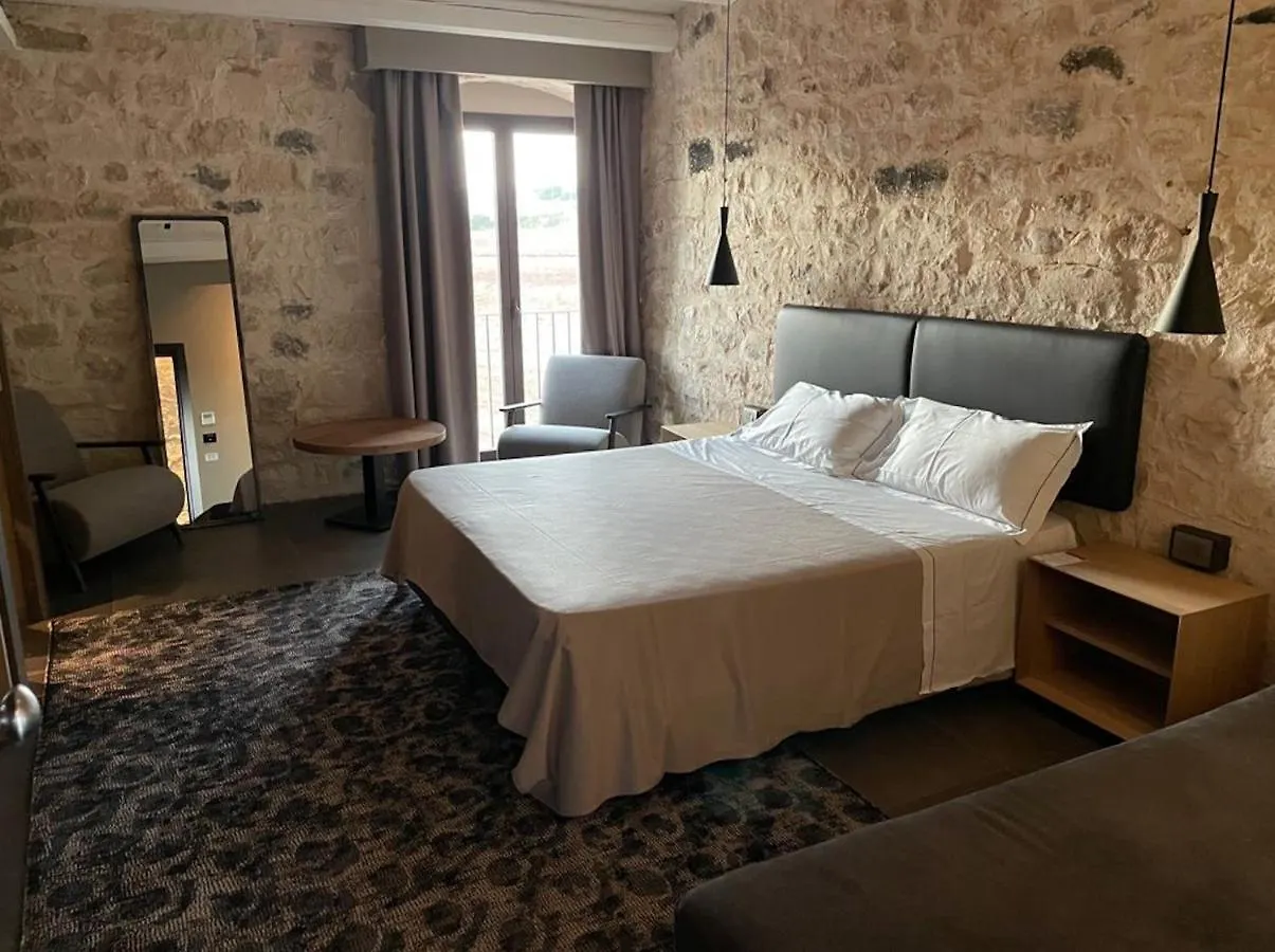 Pietra D'Acqua Resort & Spa By Geocharme サンピエリ