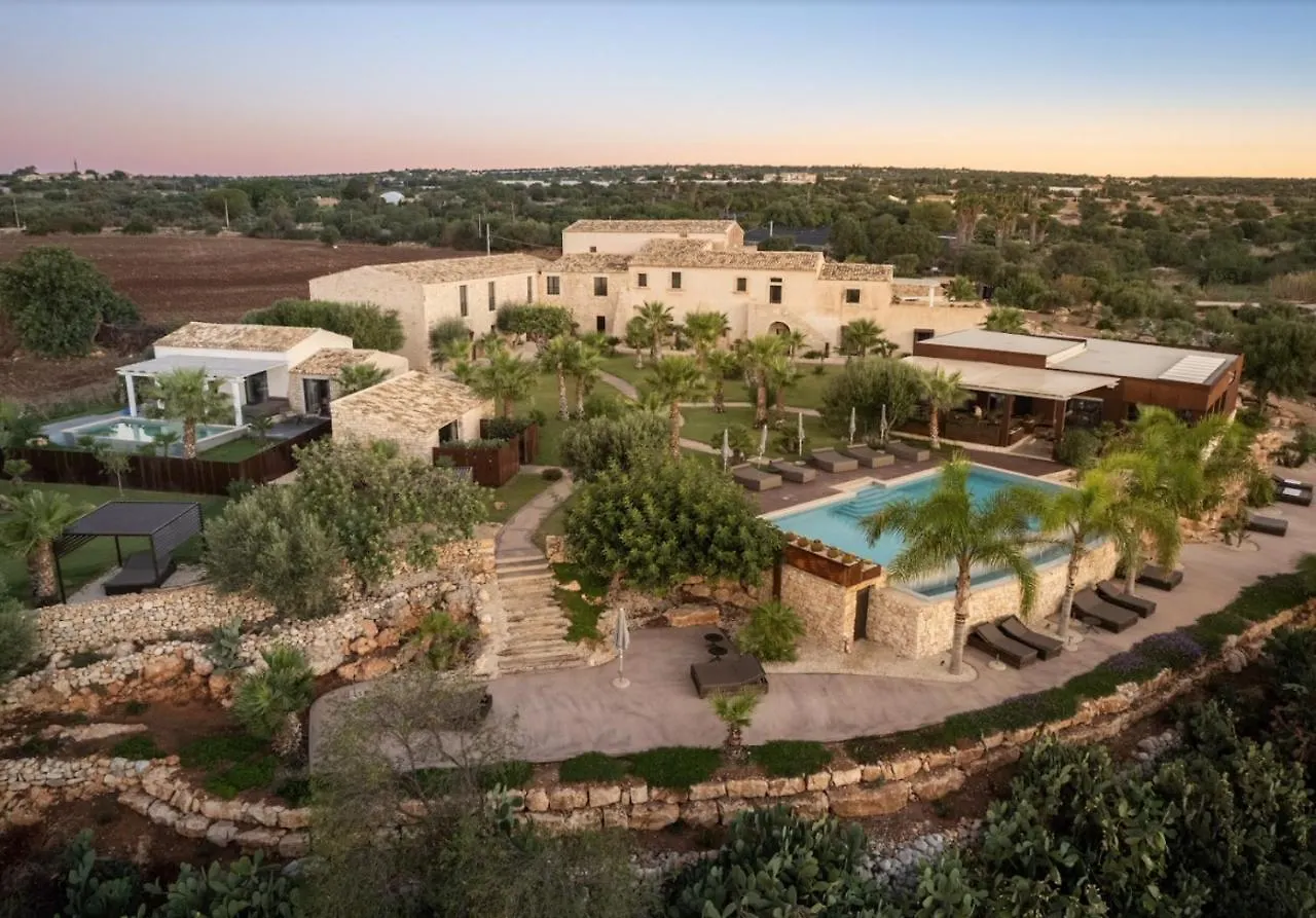 Pietra D'Acqua Resort & Spa By Geocharme サンピエリ ホテル